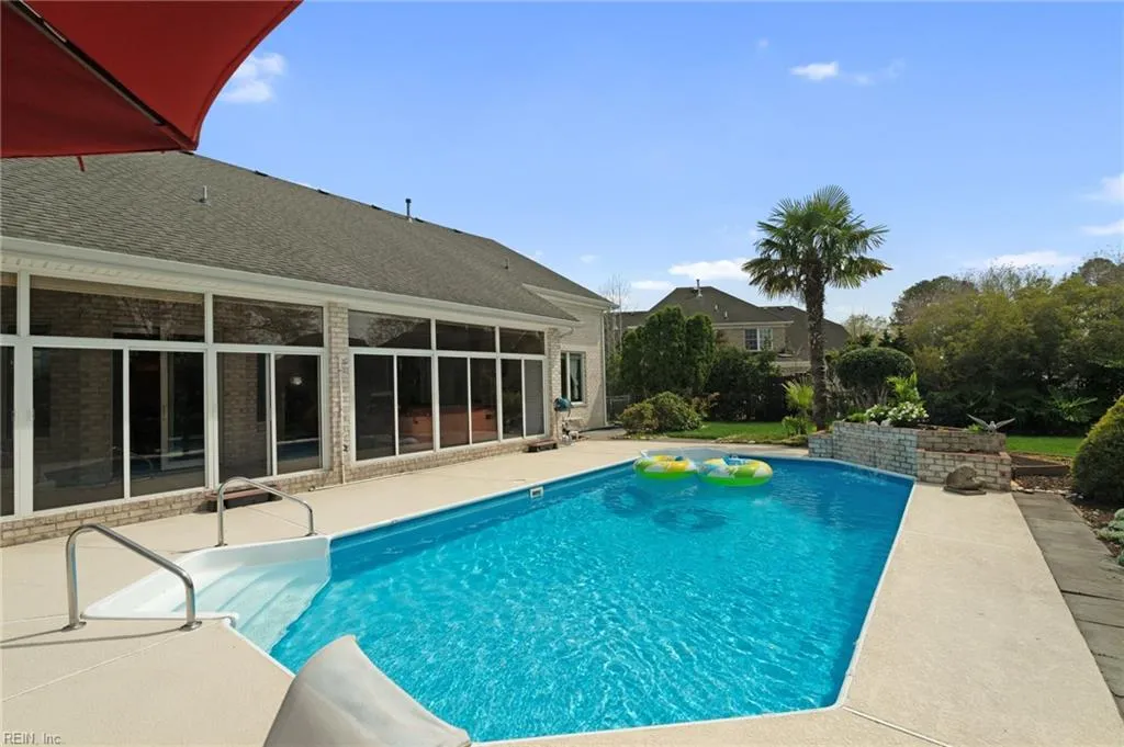 Virginia Beach, Virginia 23456, United States, 4 Bedrooms Bedrooms, ,3 BathroomsBathrooms,Residential,Pending,102781