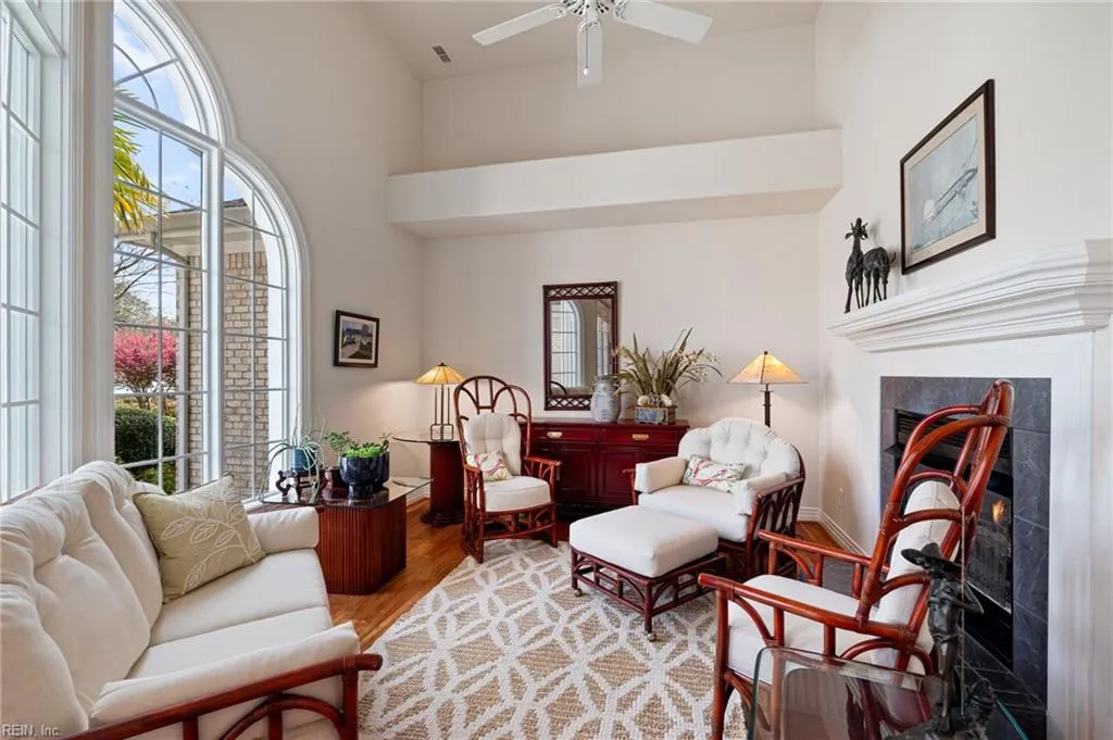 Virginia Beach, Virginia 23456, United States, 4 Bedrooms Bedrooms, ,3 BathroomsBathrooms,Residential,Pending,102781