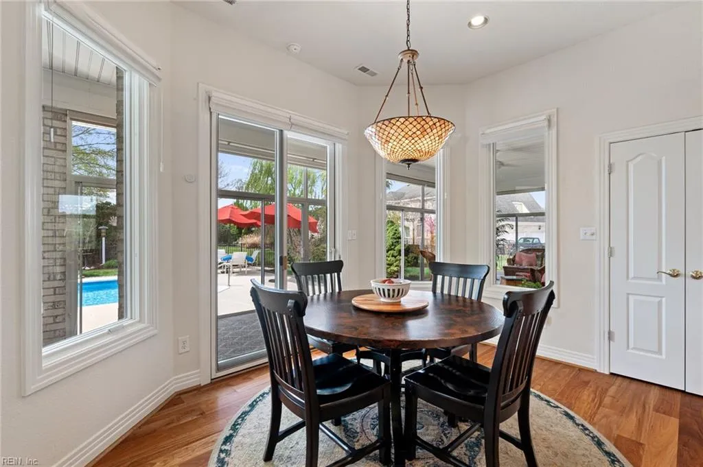 Virginia Beach, Virginia 23456, United States, 4 Bedrooms Bedrooms, ,3 BathroomsBathrooms,Residential,Pending,102781