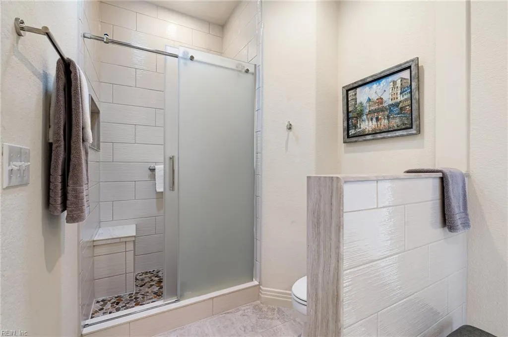 Virginia Beach, Virginia 23456, United States, 4 Bedrooms Bedrooms, ,3 BathroomsBathrooms,Residential,Pending,102781