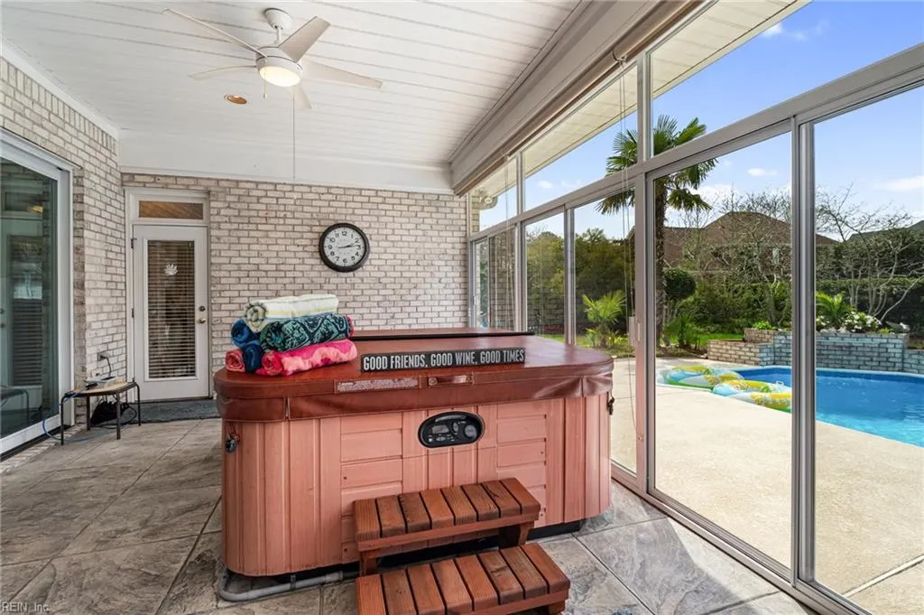 Virginia Beach, Virginia 23456, United States, 4 Bedrooms Bedrooms, ,3 BathroomsBathrooms,Residential,Pending,102781