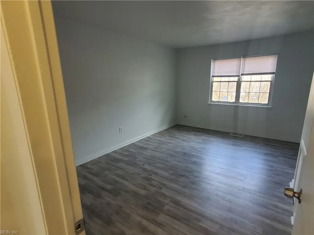 Virginia Beach, Virginia 23455, United States, 3 Bedrooms Bedrooms, ,2 BathroomsBathrooms,Residential,Active,77565