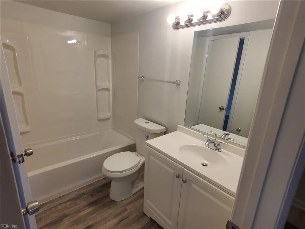 Virginia Beach, Virginia 23455, United States, 3 Bedrooms Bedrooms, ,2 BathroomsBathrooms,Residential,Active,77565