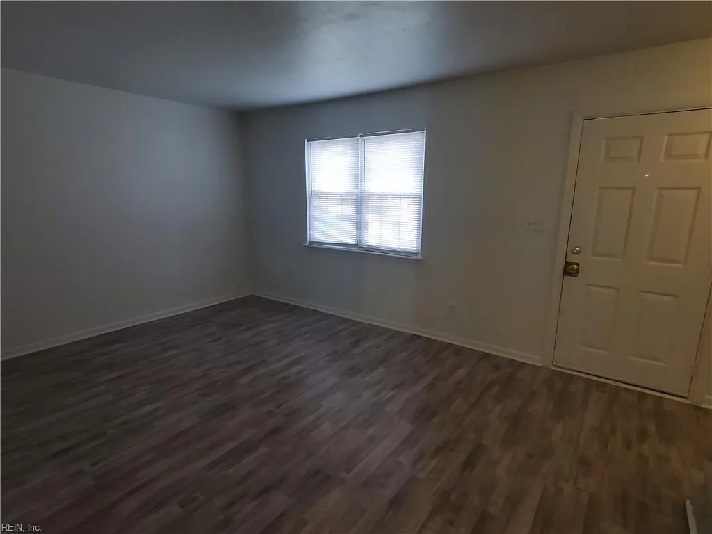 Virginia Beach, Virginia 23455, United States, 3 Bedrooms Bedrooms, ,2 BathroomsBathrooms,Residential,Active,77565