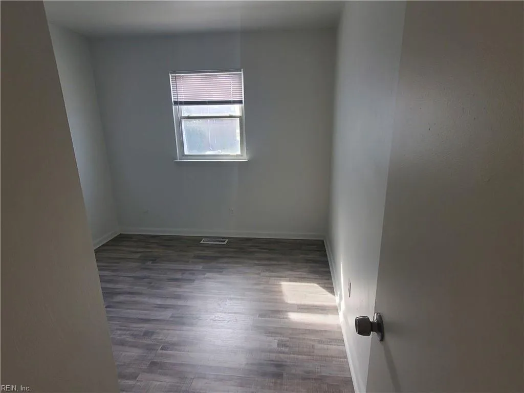 Virginia Beach, Virginia 23455, United States, 3 Bedrooms Bedrooms, ,2 BathroomsBathrooms,Residential,Active,77565