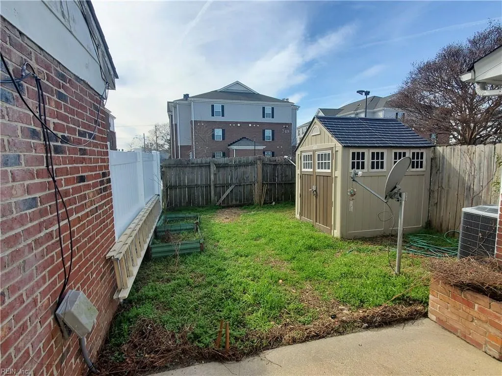 Virginia Beach, Virginia 23455, United States, 3 Bedrooms Bedrooms, ,2 BathroomsBathrooms,Residential,Active,77565