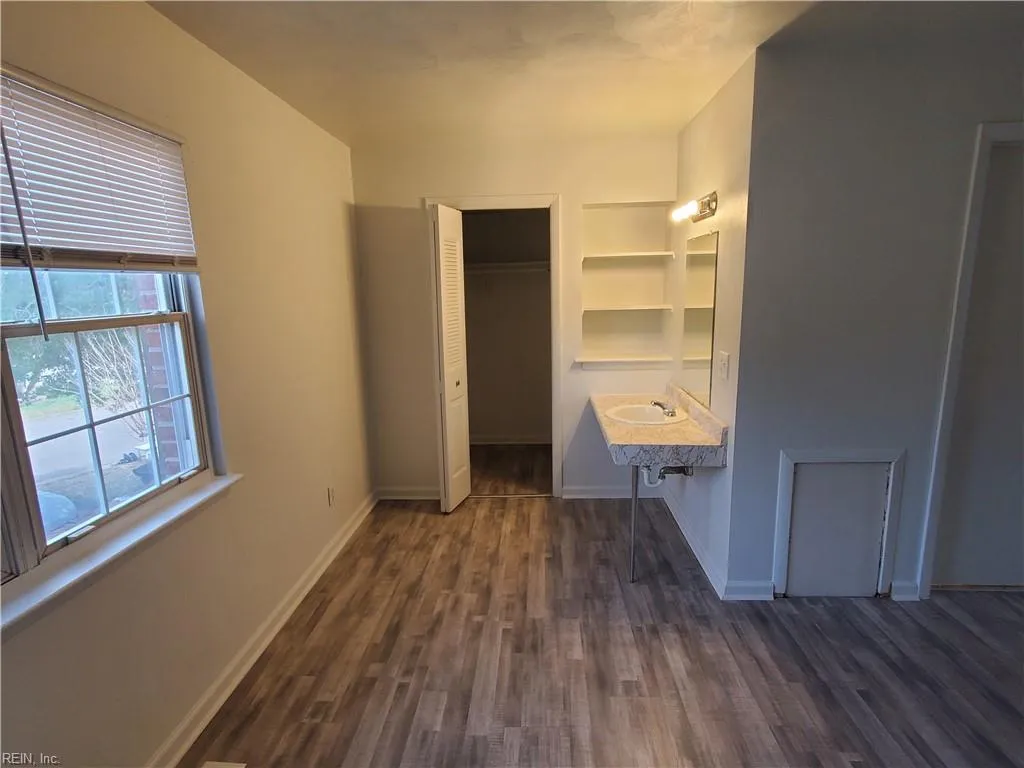 Virginia Beach, Virginia 23455, United States, 3 Bedrooms Bedrooms, ,2 BathroomsBathrooms,Residential,Active,77565