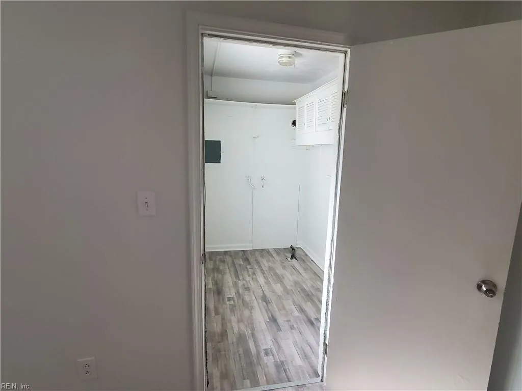 Virginia Beach, Virginia 23455, United States, 3 Bedrooms Bedrooms, ,2 BathroomsBathrooms,Residential,Active,77565