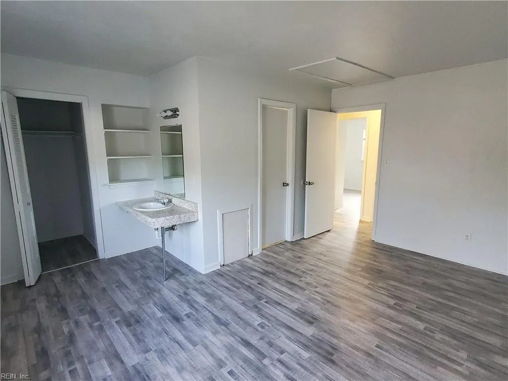 Virginia Beach, Virginia 23455, United States, 3 Bedrooms Bedrooms, ,2 BathroomsBathrooms,Residential,Active,77565