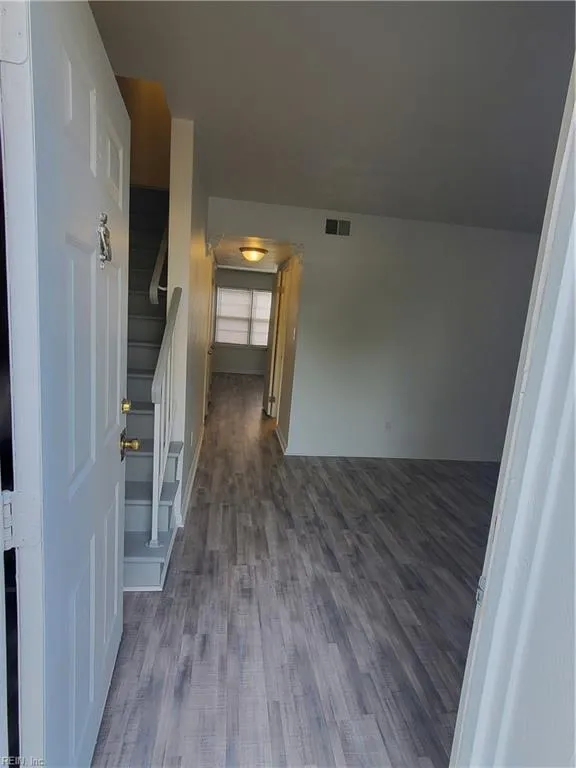 Virginia Beach, Virginia 23455, United States, 3 Bedrooms Bedrooms, ,2 BathroomsBathrooms,Residential,Active,77565