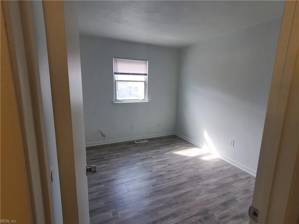 Virginia Beach, Virginia 23455, United States, 3 Bedrooms Bedrooms, ,2 BathroomsBathrooms,Residential,Active,77565