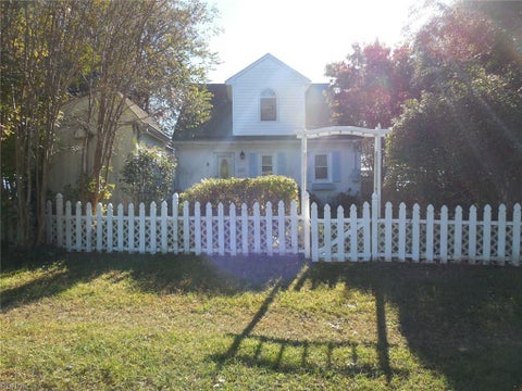 Photo of 3851 Old Concord Road, Gloucester, VA 23061 (MLS # 10658500)
