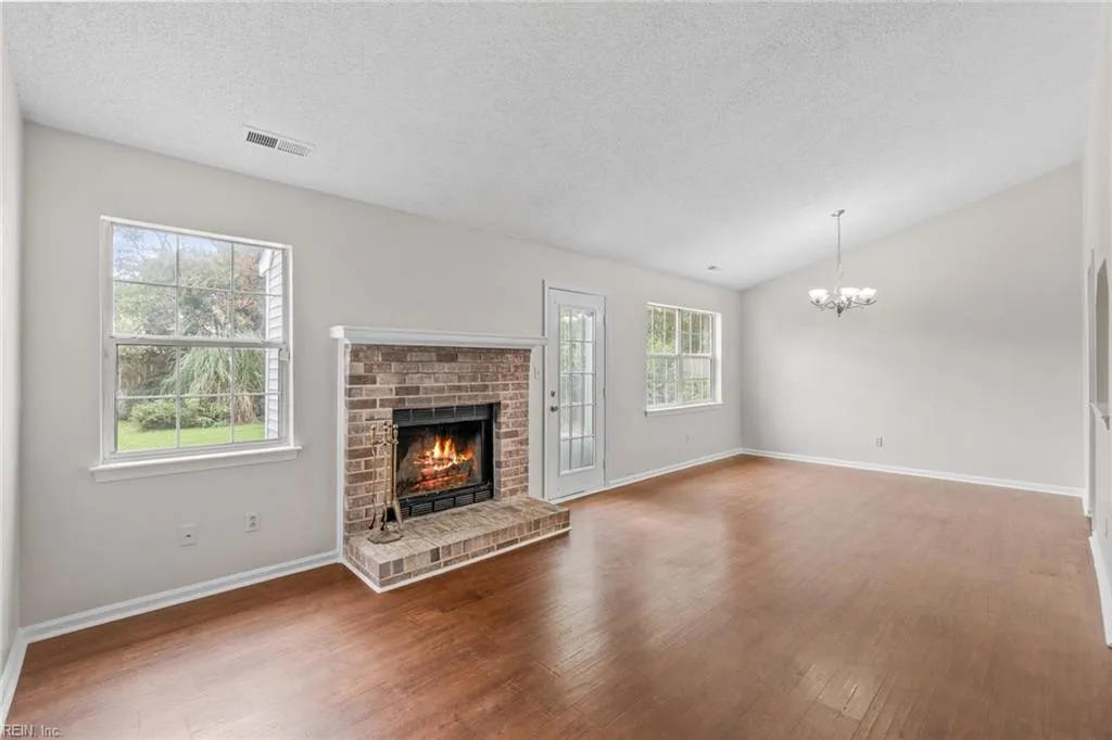 Virginia Beach, Virginia 23454, United States, 3 Bedrooms Bedrooms, ,2 BathroomsBathrooms,Residential,Active,198898