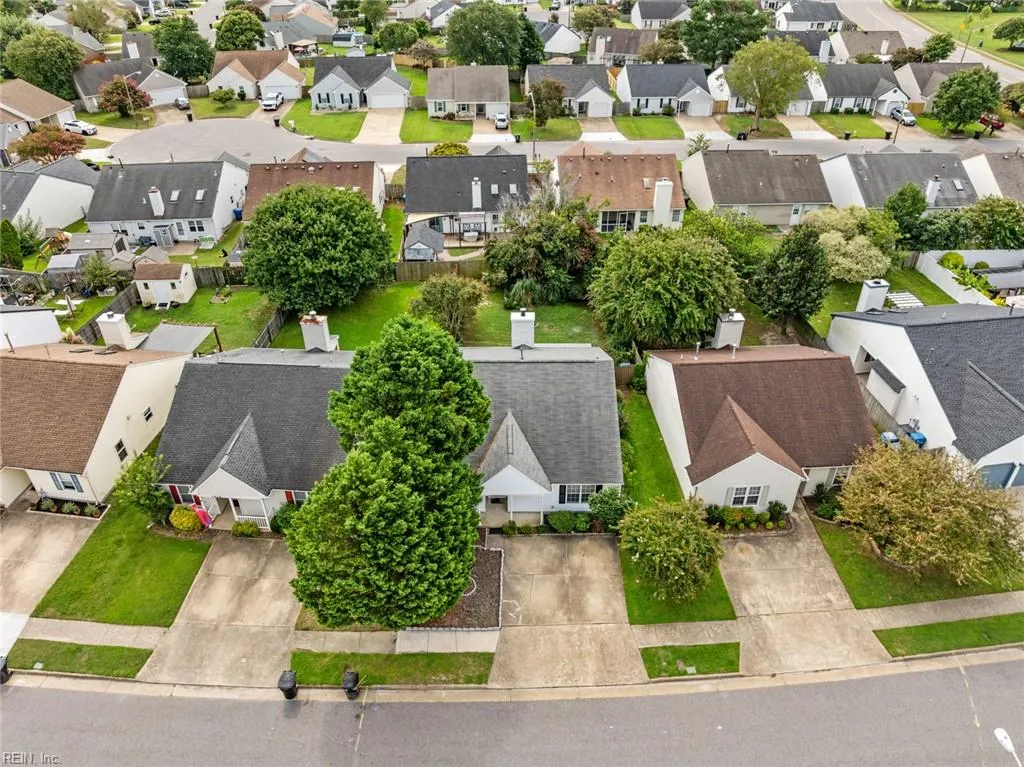 Virginia Beach, Virginia 23454, United States, 3 Bedrooms Bedrooms, ,2 BathroomsBathrooms,Residential,Active,198898