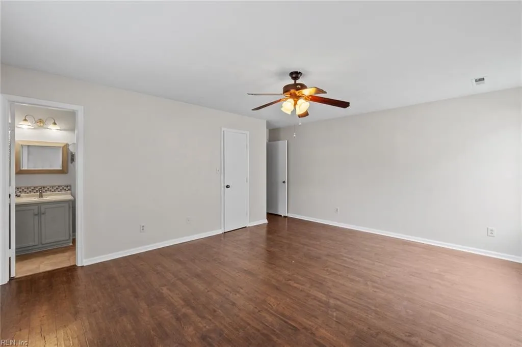 Virginia Beach, Virginia 23454, United States, 3 Bedrooms Bedrooms, ,2 BathroomsBathrooms,Residential,Active,198898