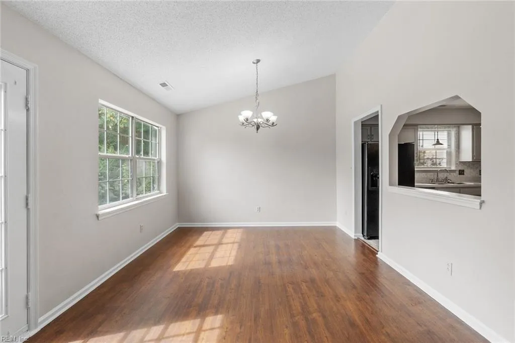 Virginia Beach, Virginia 23454, United States, 3 Bedrooms Bedrooms, ,2 BathroomsBathrooms,Residential,Active,198898