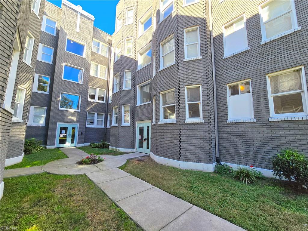 Photo of 1217 Colonial Avenue #B1, Norfolk, VA 23517 (MLS # 10653021)