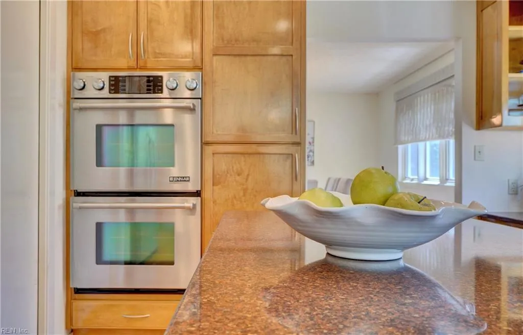 Norfolk, Virginia 23508, United States, 4 Bedrooms Bedrooms, ,2 BathroomsBathrooms,Residential,Pending,112064