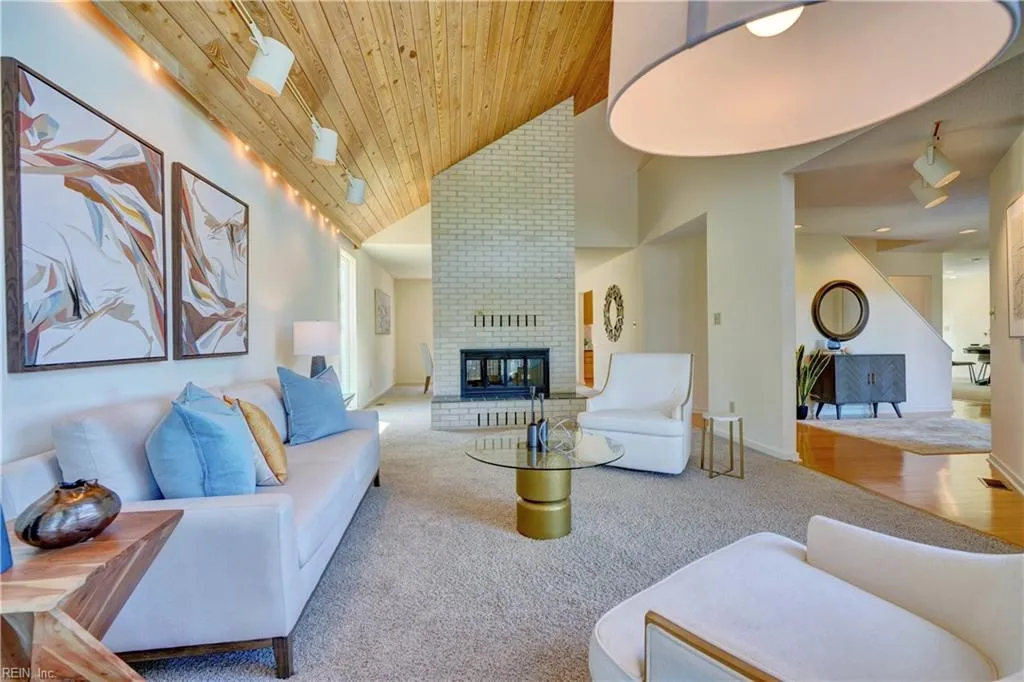 Norfolk, Virginia 23508, United States, 4 Bedrooms Bedrooms, ,2 BathroomsBathrooms,Residential,Pending,112064