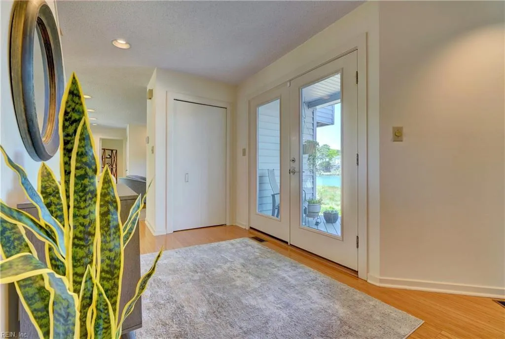 Norfolk, Virginia 23508, United States, 4 Bedrooms Bedrooms, ,2 BathroomsBathrooms,Residential,Pending,112064