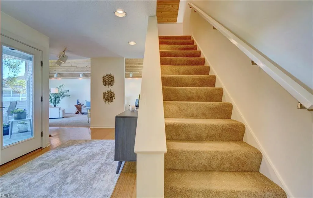 Norfolk, Virginia 23508, United States, 4 Bedrooms Bedrooms, ,2 BathroomsBathrooms,Residential,Pending,112064