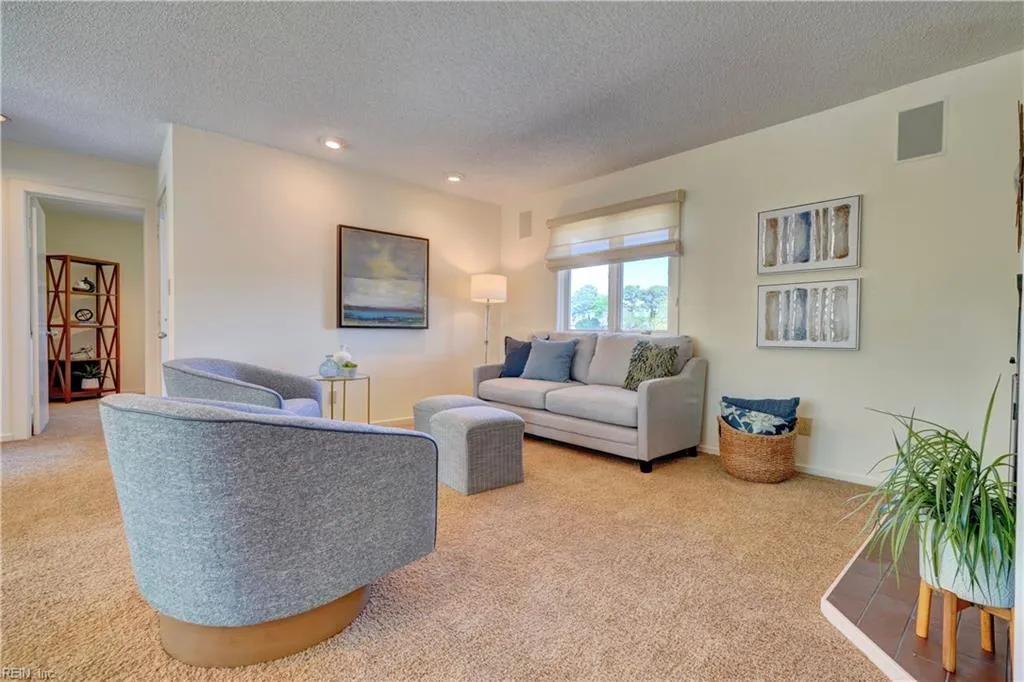 Norfolk, Virginia 23508, United States, 4 Bedrooms Bedrooms, ,2 BathroomsBathrooms,Residential,Pending,112064