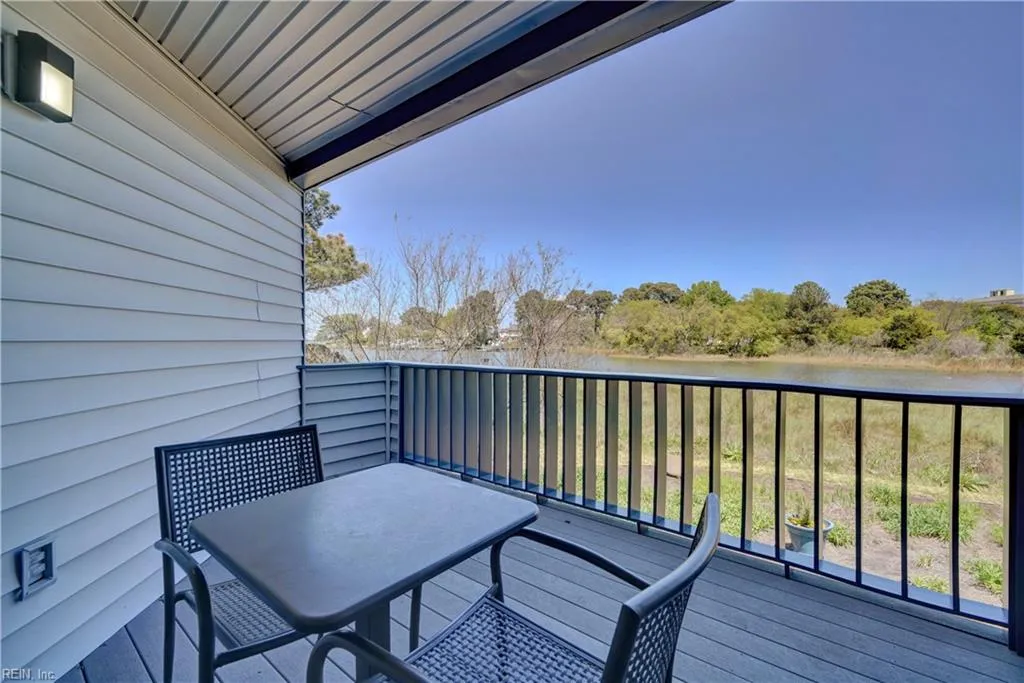 Norfolk, Virginia 23508, United States, 4 Bedrooms Bedrooms, ,2 BathroomsBathrooms,Residential,Pending,112064