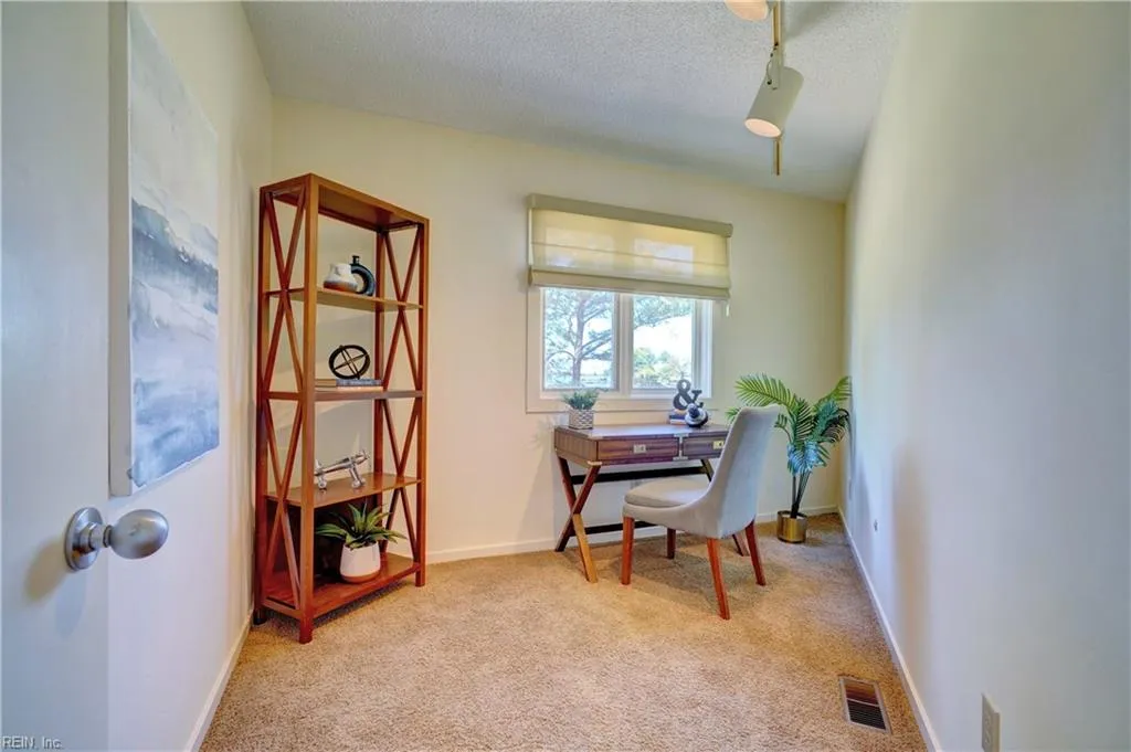 Norfolk, Virginia 23508, United States, 4 Bedrooms Bedrooms, ,2 BathroomsBathrooms,Residential,Pending,112064