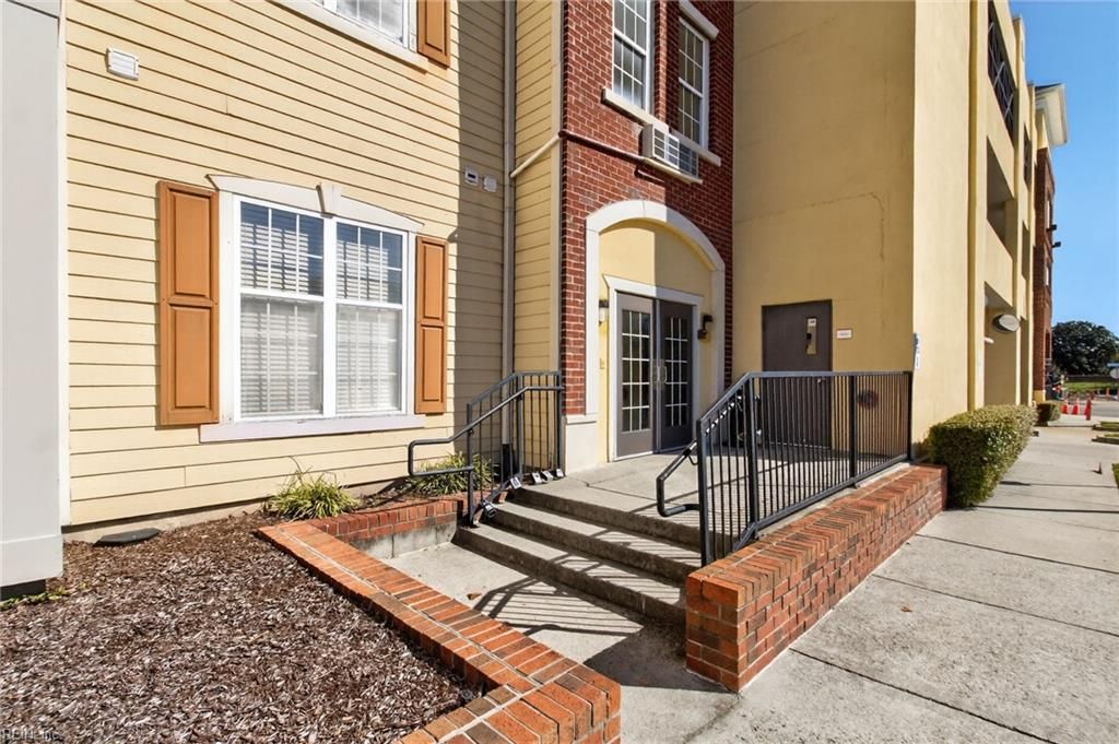 Photo of 1400 Granby Street #413, Norfolk, VA 23510 (MLS # 10606542)
