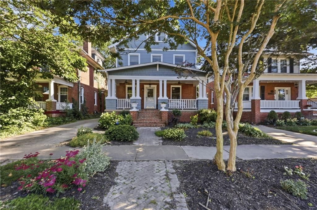 Photo of 527 Pennsylvania Avenue, Norfolk, VA 23508 (MLS # 10638943)