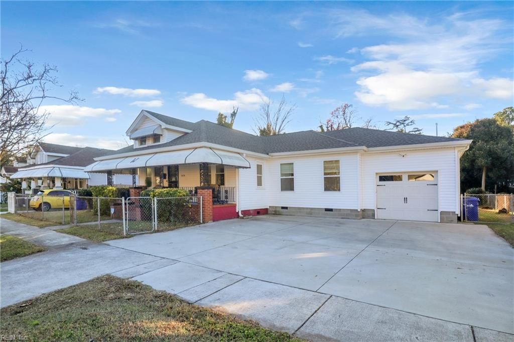 Photo of 1614 Richmond Avenue, Portsmouth, VA 23704 (MLS # 10612455)