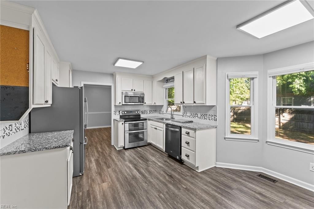 Photo of 136 Tuckahoe Trace, Yorktown, VA 23693 (MLS # 10618897)