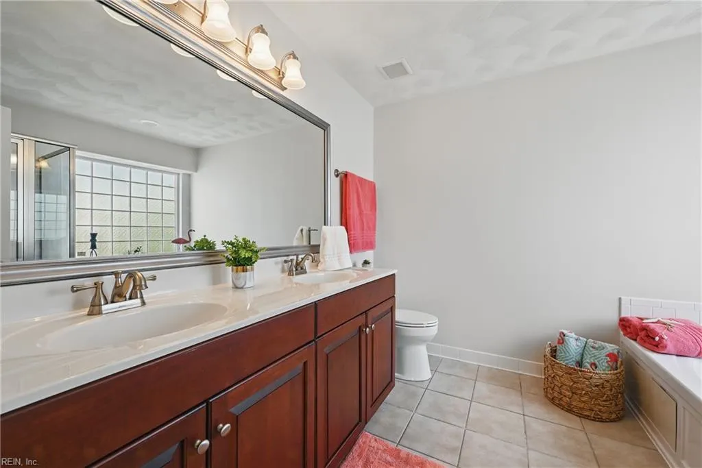 Suffolk, Virginia 23434, United States, 3 Bedrooms Bedrooms, ,3 BathroomsBathrooms,Residential,Active,135199