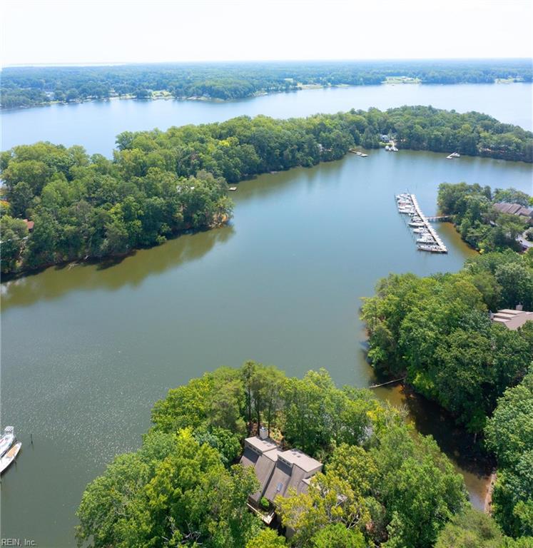 Photo of 58 Villa Ridge Drive, Hartfield, VA 23071 (MLS # 10650120)