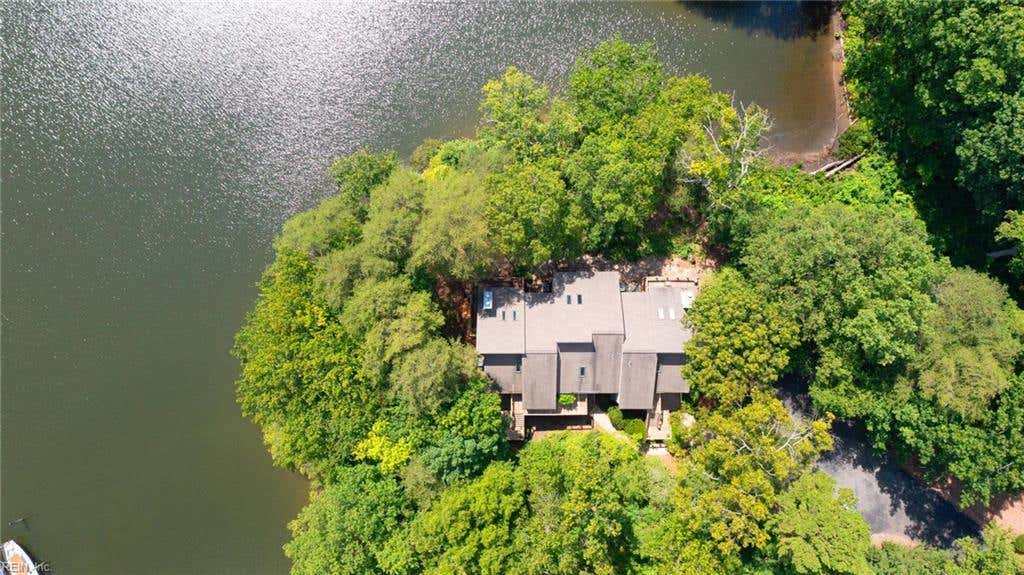 Photo of 58 Villa Ridge Drive, Hartfield, VA 23071 (MLS # 10650120)