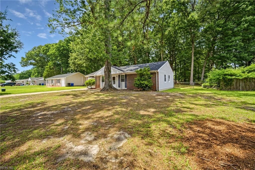 Photo of 3904 Old Farm Road, Portsmouth, VA 23703 (MLS # 10638915)