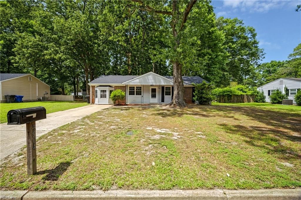 Photo of 3904 Old Farm Road, Portsmouth, VA 23703 (MLS # 10638915)