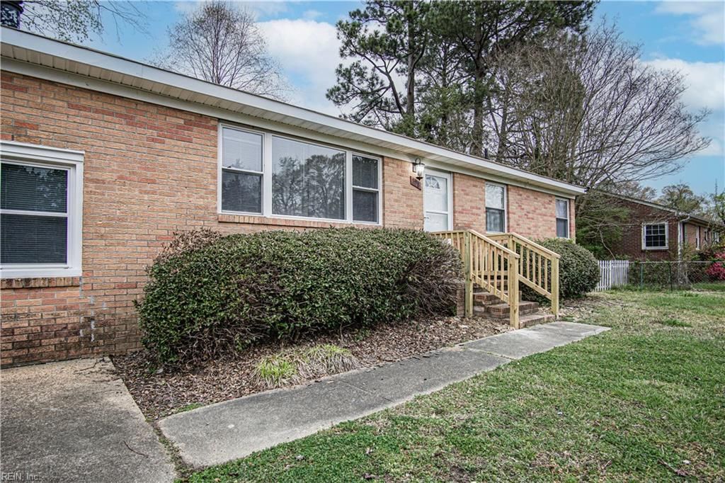 Photo of 108 Scott Drive, Williamsburg, VA 23185 (MLS # 10626226)