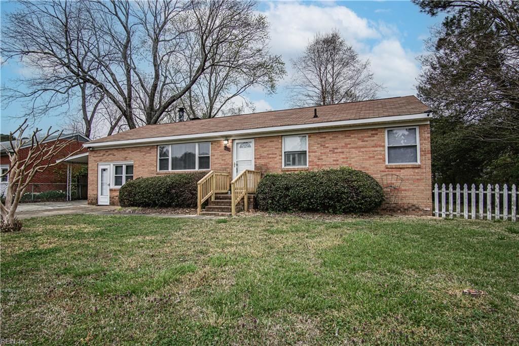 Photo of 108 Scott Drive, Williamsburg, VA 23185 (MLS # 10626226)