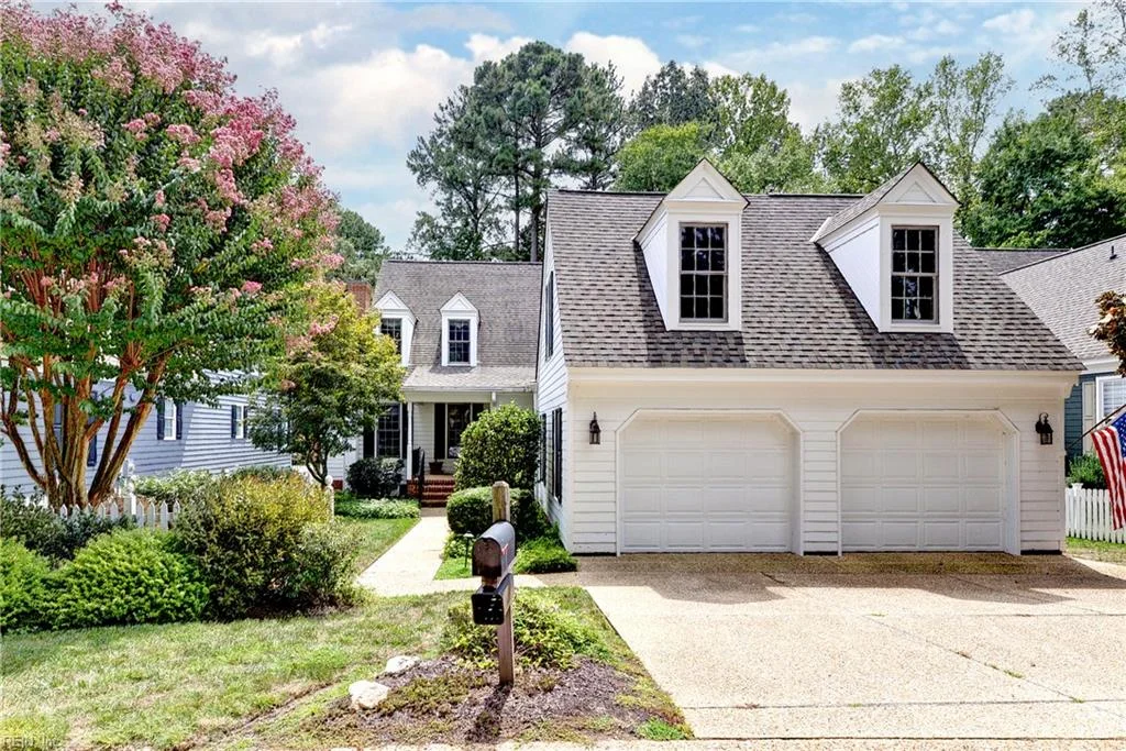 117 Hollinwell, Williamsburg, VA, 23188