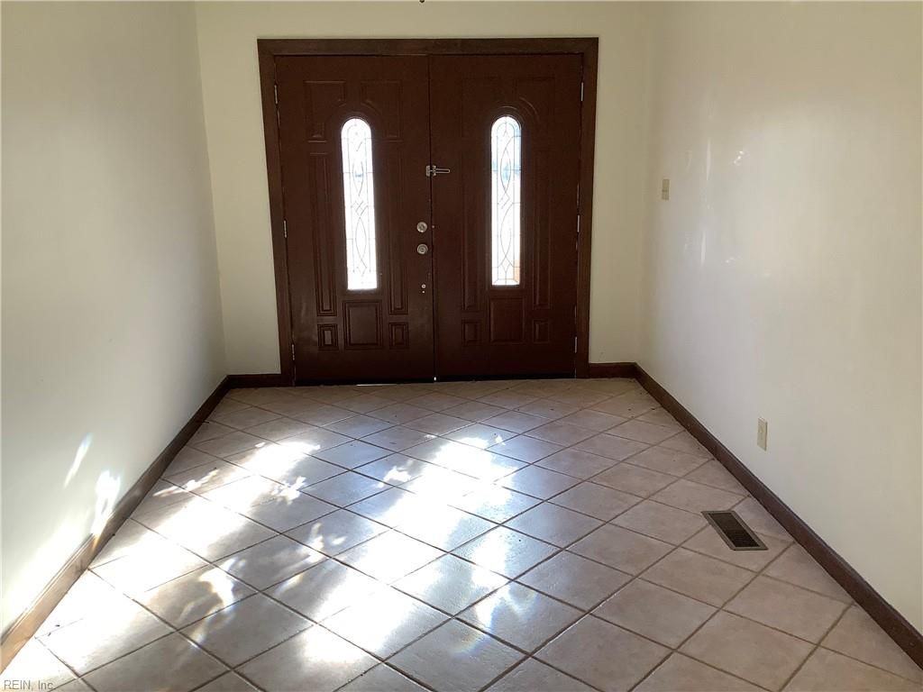 Photo of 2200 Windward Shore Drive, Virginia Beach, VA 23451 (MLS # 10618398)