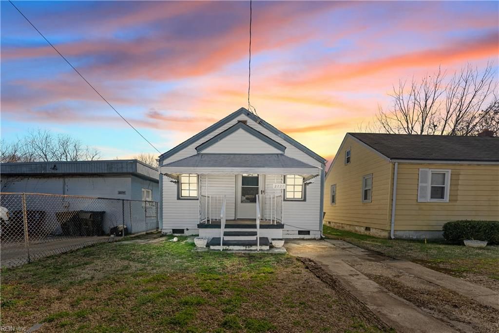 Photo of 2222 Marshall Avenue, Norfolk, VA 23504 (MLS # 10623131)