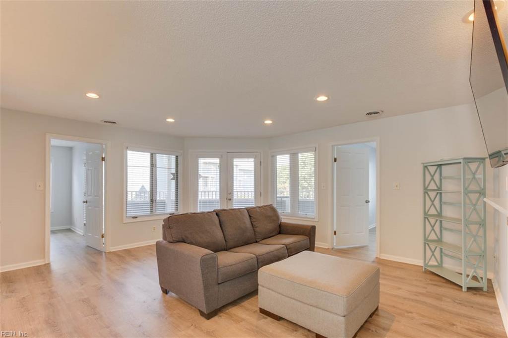 2509 Bridge Side PL