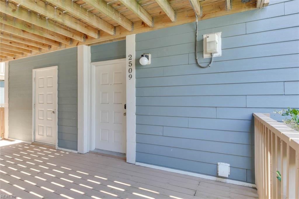 2509 Bridge Side PL