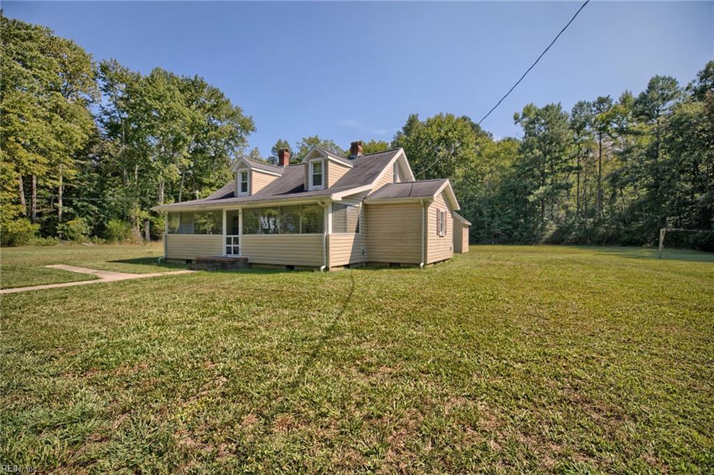Photo of 271 Kingston Lane, North, VA 23128 (MLS # 10657814)