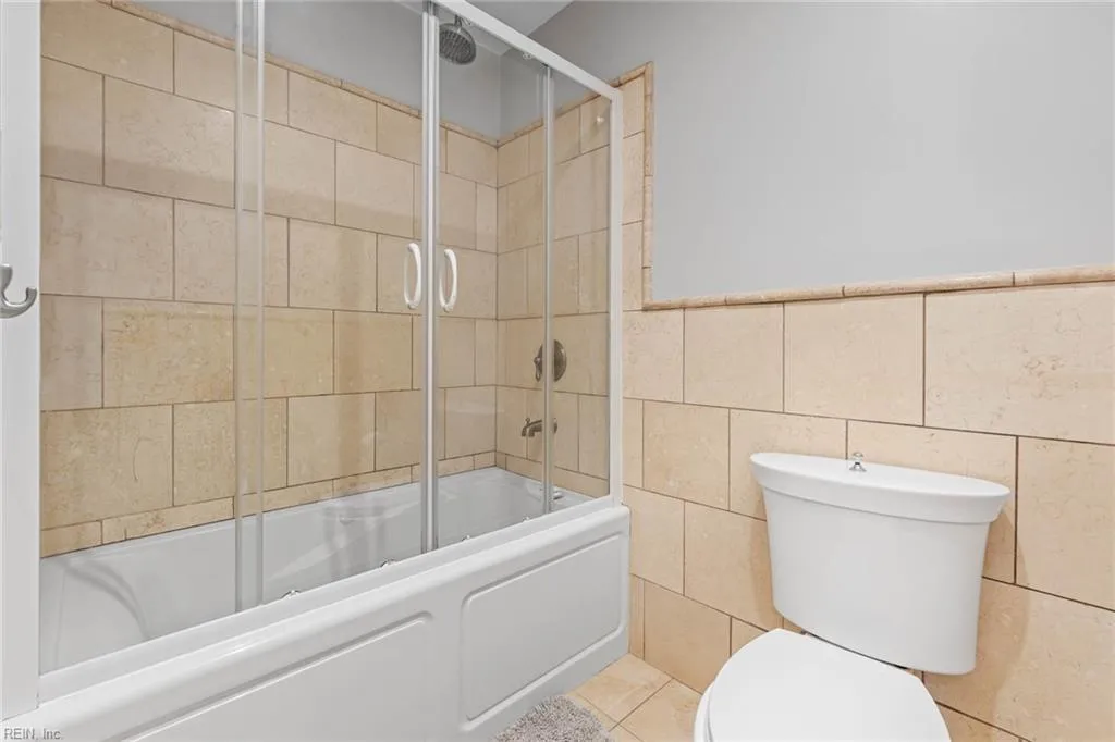 Virginia Beach, Virginia 23454, United States, 4 Bedrooms Bedrooms, ,3 BathroomsBathrooms,Residential,Active,135682