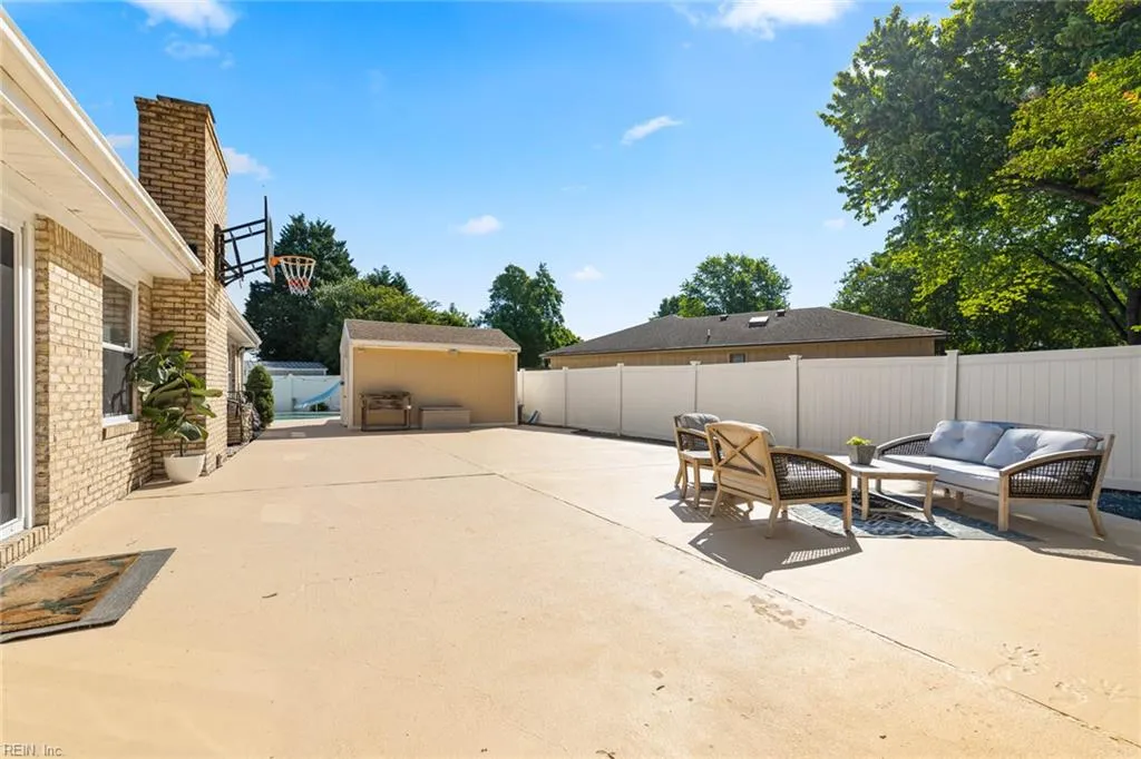 Virginia Beach, Virginia 23454, United States, 4 Bedrooms Bedrooms, ,3 BathroomsBathrooms,Residential,Active,135682