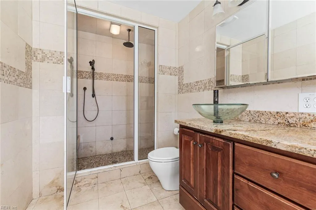 Virginia Beach, Virginia 23454, United States, 4 Bedrooms Bedrooms, ,3 BathroomsBathrooms,Residential,Active,135682