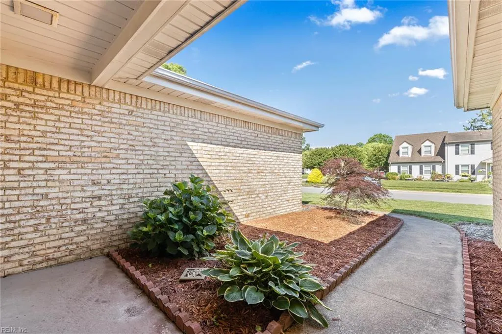 Virginia Beach, Virginia 23454, United States, 4 Bedrooms Bedrooms, ,3 BathroomsBathrooms,Residential,Active,135682