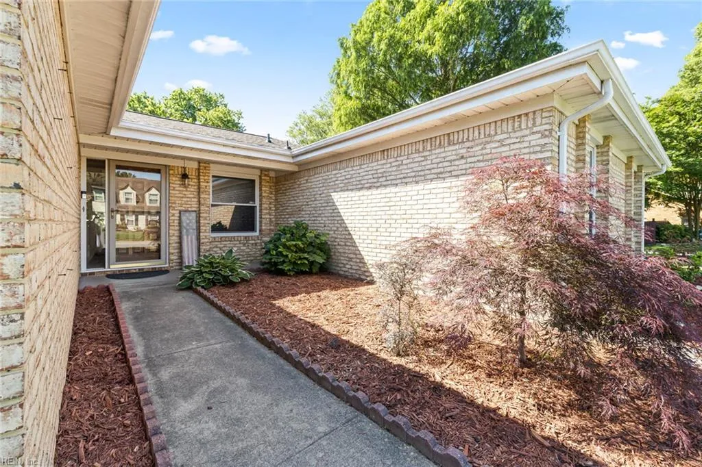 Virginia Beach, Virginia 23454, United States, 4 Bedrooms Bedrooms, ,3 BathroomsBathrooms,Residential,Active,135682